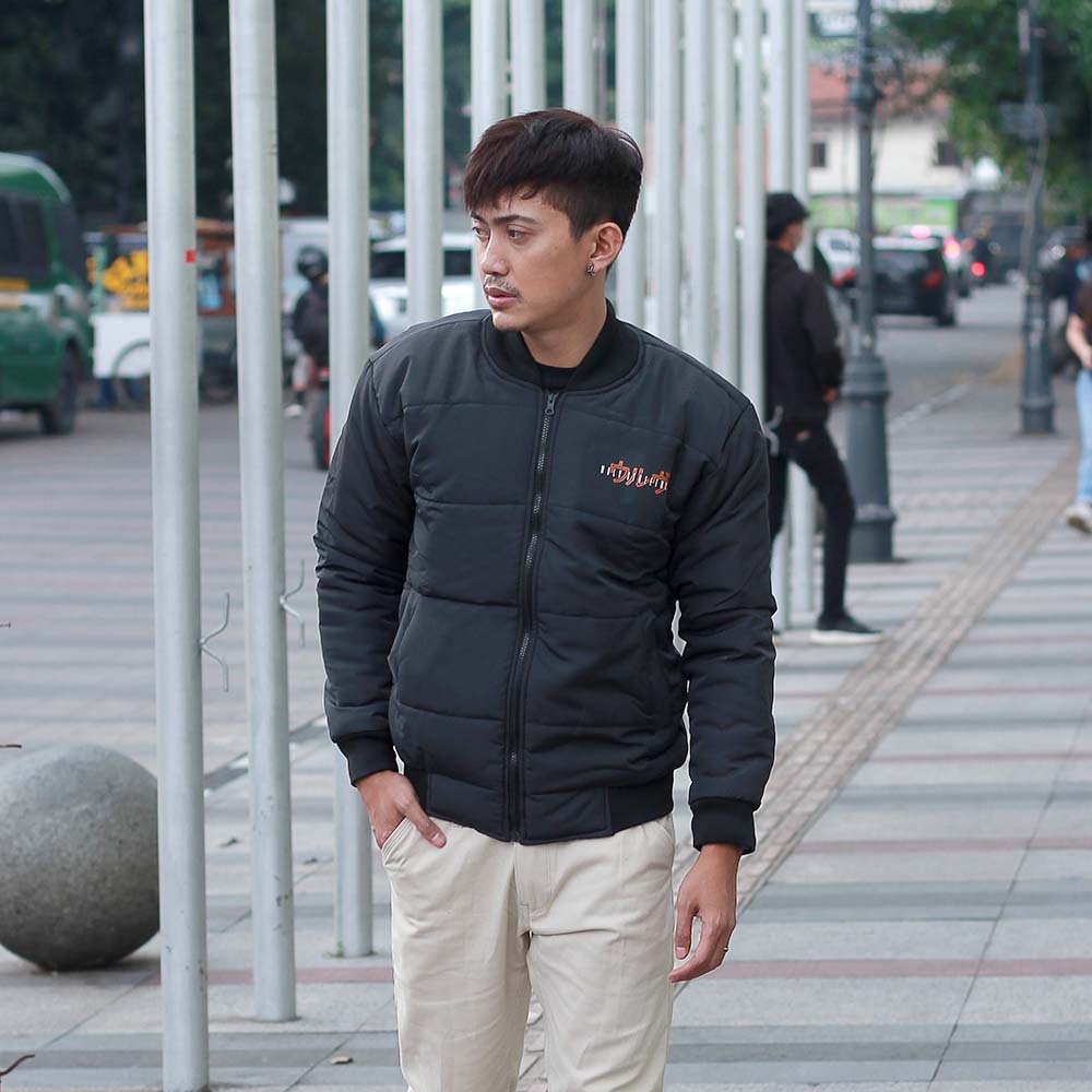Jaket Baseball Pria We-Wolv MV 296