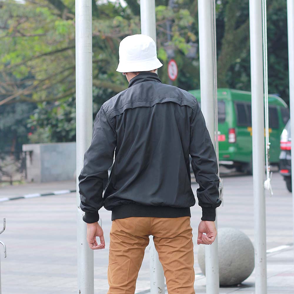 Jaket Mayer Pria We-Wolv MV 299