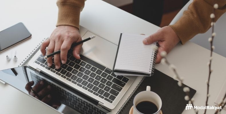 6 Alasan Perlu Memiliki Pekerjaan atau Bisnis Sampingan 6 Alasan Perlu Memiliki Pekerjaan atau Bisnis Sampingan