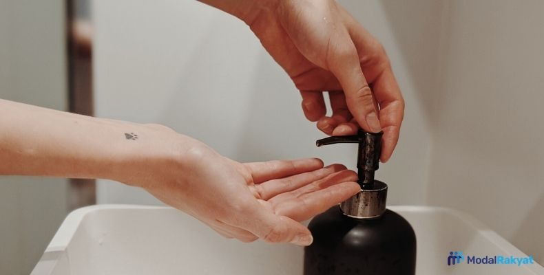 Strategi Finansial untuk Menghadapi New Normal Strategi Finansial untuk Menghadapi New Normal