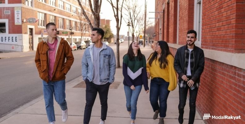 Cara Menabung di Usia Muda Secara Online dan Offline