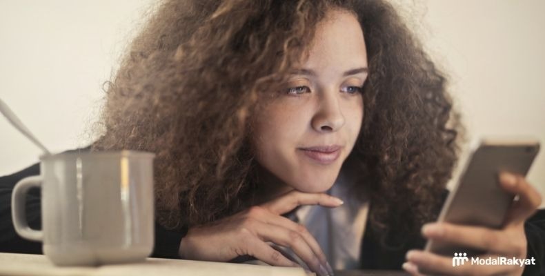 Milenial Wajib Melek Soal Kekerasan Finansial Milenial Wajib Melek Soal Kekerasan Finansial