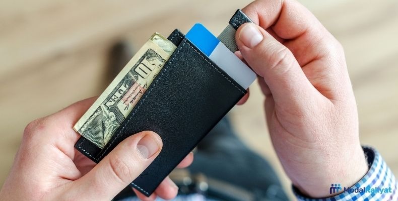 Cara Hidup Hemat saat Menggunakan Kartu Kredit