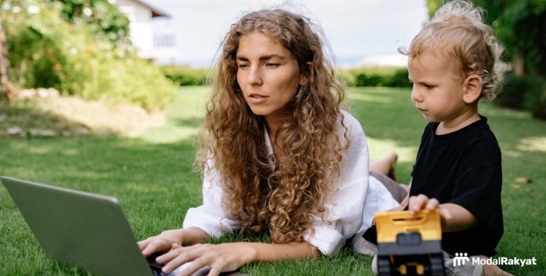 16 Ide Usaha Sampingan untuk Ibu Rumah Tangga 16 Ide Usaha Sampingan untuk Ibu Rumah Tangga