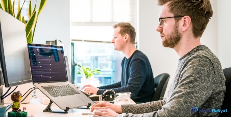 Sudah Bekerja, Tapi Mau Penghasilan Tambahan? Ini Solusinya Sudah Bekerja, Tapi Mau Penghasilan Tambahan? Ini Solusinya