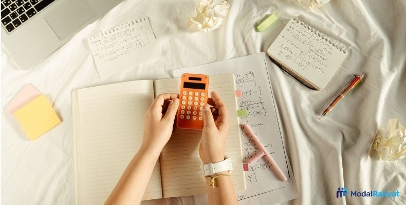 Pengertian dan Rumus ROA: Cara Menghitung dan Fungsinya Pengertian dan Rumus ROA: Cara Menghitung dan Fungsinya