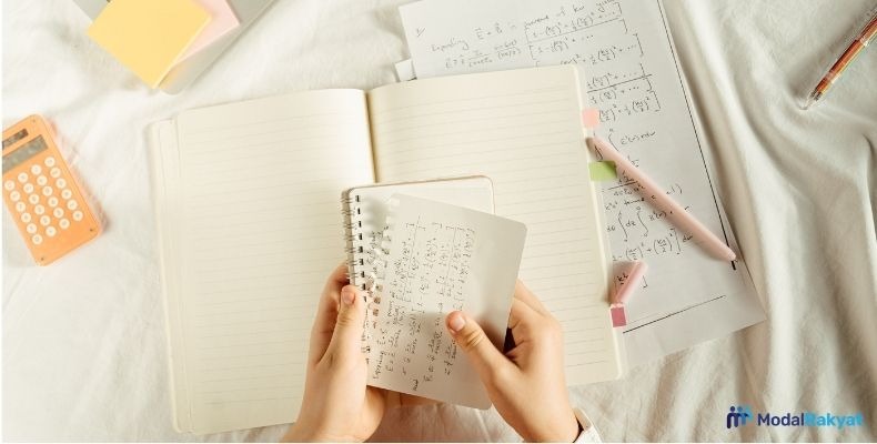 ROE adalah: Pengertian, Rumus, dan Cara Menghitungnya ROE adalah: Pengertian, Rumus, dan Cara Menghitungnya