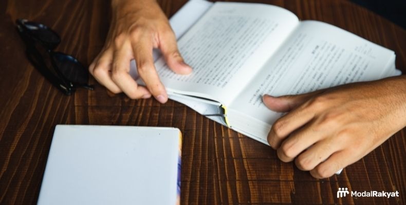 13 Buku Motivasi Diri Terbaik yang Akan Menginspirasi Anda