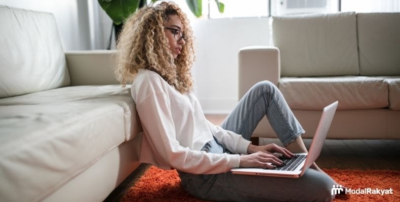 Tertarik Kerja Santai ala Milenial? Coba Jadi Digital Nomad! Tertarik Kerja Santai ala Milenial? Coba Jadi Digital Nomad!