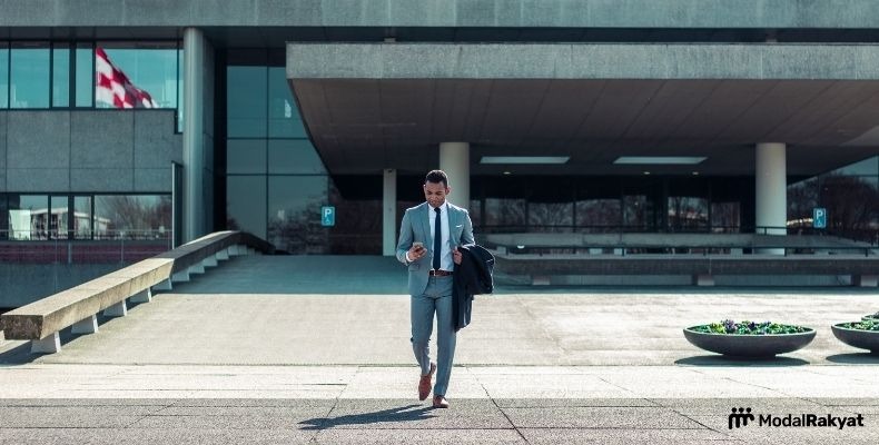 Berbagai Tujuan Investasi Berdasarkan Usia Para Investor Berbagai Tujuan Investasi Berdasarkan Usia Para Investor