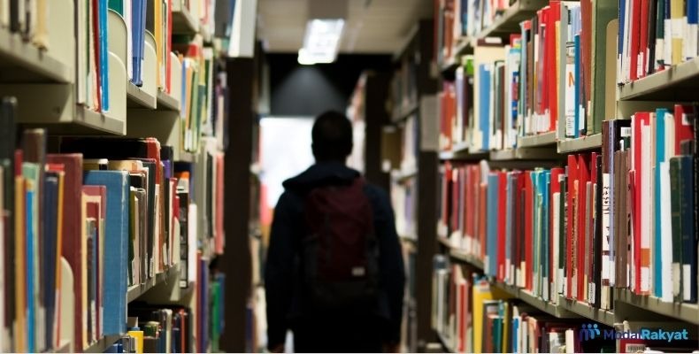 10 Cara Menghasilkan Uang Sendiri untuk Pelajar, Mudah!