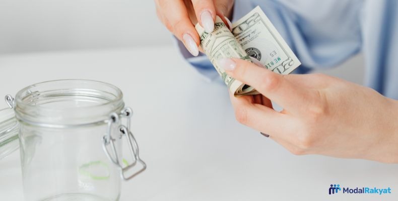 Investasi Dollar: Kelebihan, Cara Berinvestasi dan Tipsnya Investasi Dollar: Kelebihan, Cara Berinvestasi dan Tipsnya