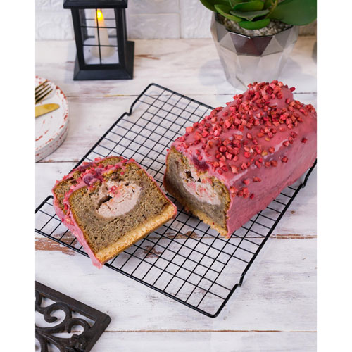 Bolu Pisang Bandung strawberry