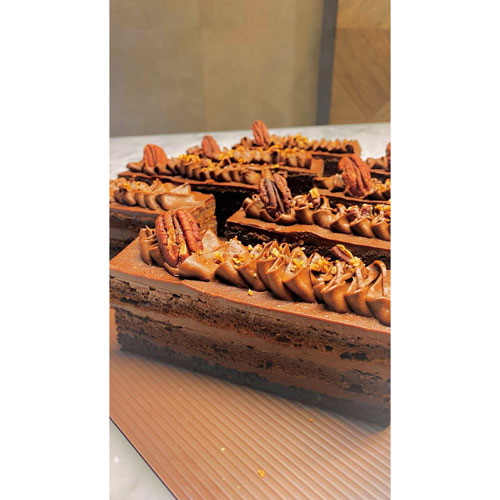 Coffee Tonka Pecan Praline Bars
