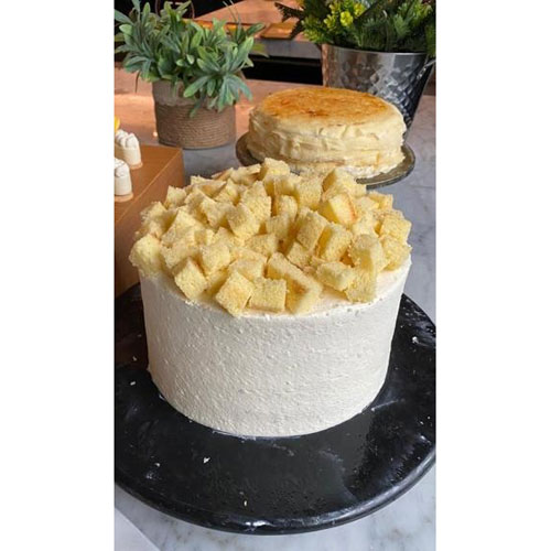 Musangking Mimosa Cake