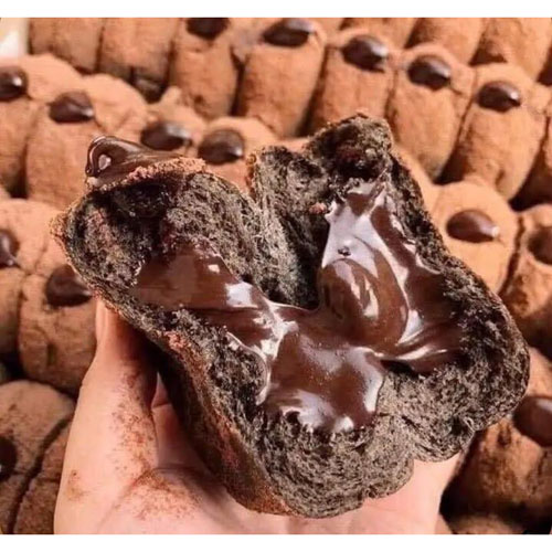 Dirty Chocolate Bun