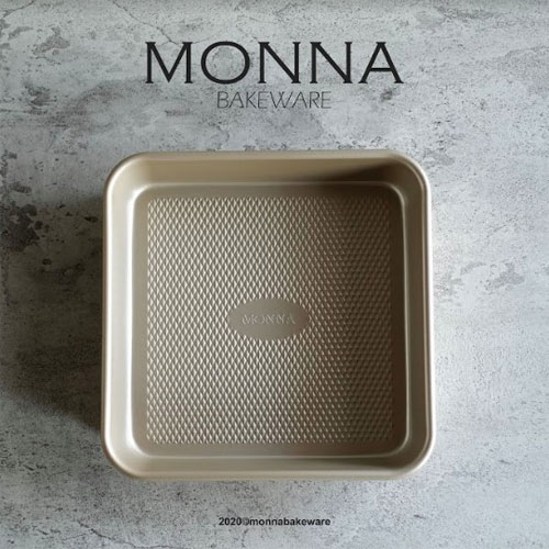 MONNA - BAKING PAN SQUARE MBI-01003