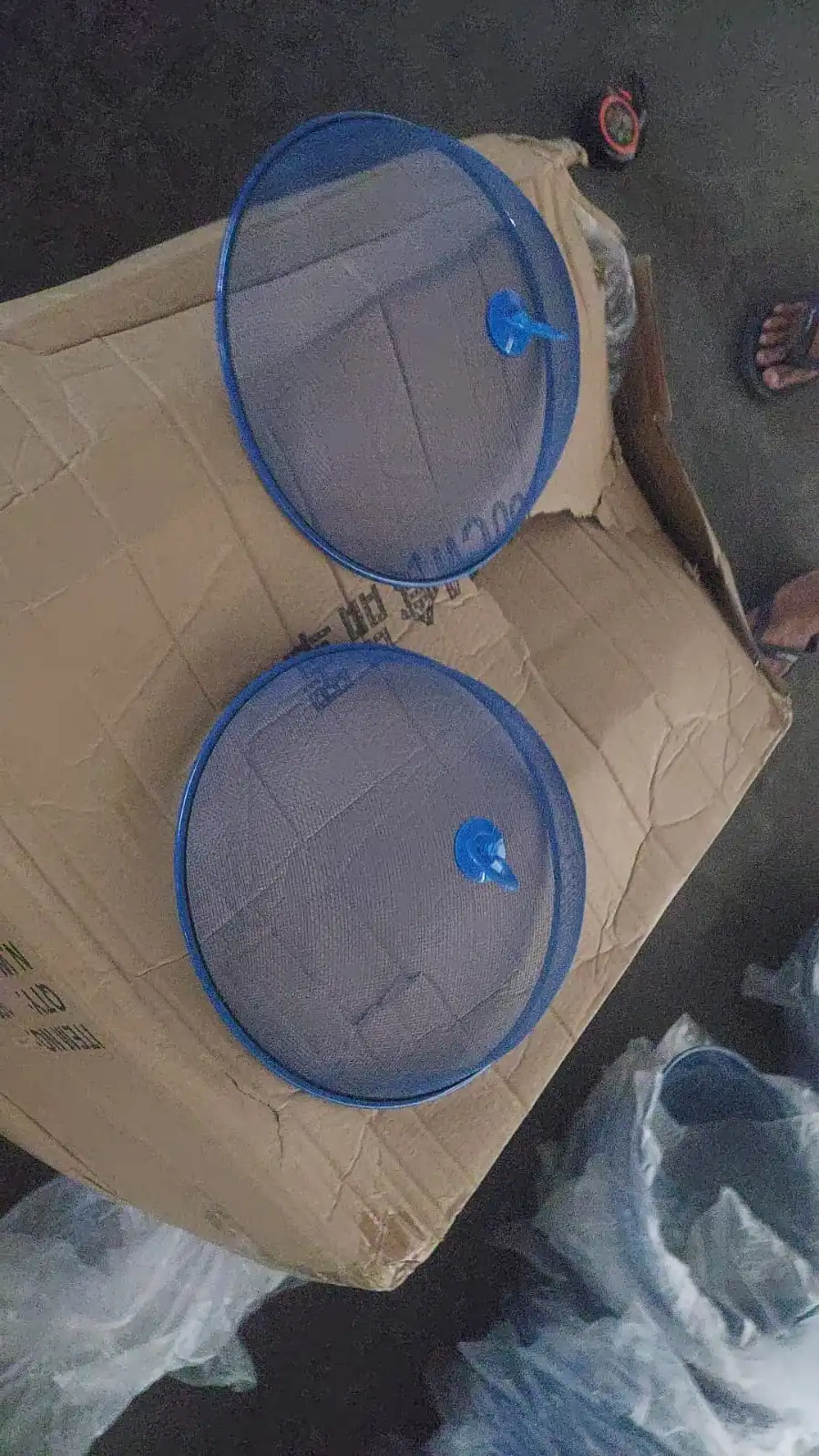 LOT 05 - Tudung saji/penutup makanan, tatakan obat nyamuk bakar
