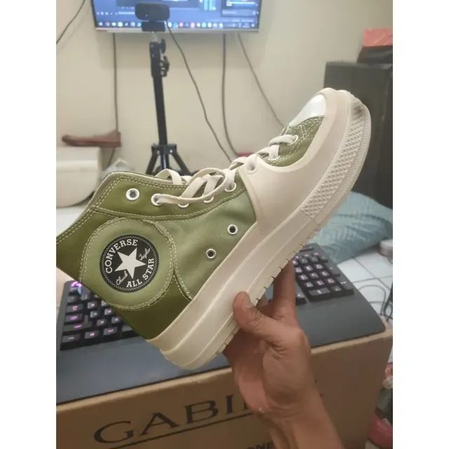 Sepatu Harian Harga Spesial Via BCA