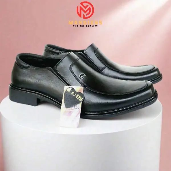 Sepatu Medali BJ178 Pantofel Formal Pria Kulit Sapi Hitam Cokelat Merah