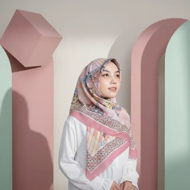 Laya - Hijab Segi Empat Jilbab Motif Printing Simple Voal Premium Dusty Pink Hitam Coksu