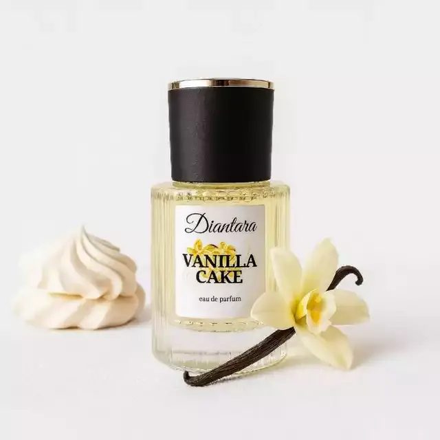 Diantara - vanilla Cake