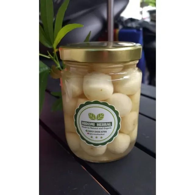 Acar Bawang Lanang / Tunggal Garlic Pickled berat bersih 150gram isi lebih banyak
