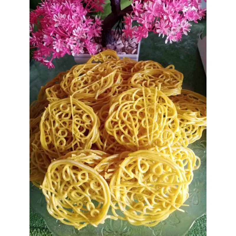 kerupuk mie kuning mentah kemasan 500g(sudah di jemur)