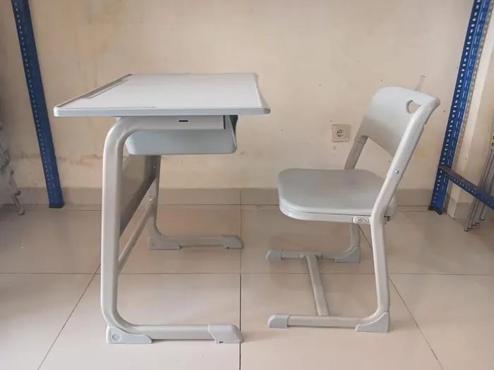 Kursi sekolah Meja belajar