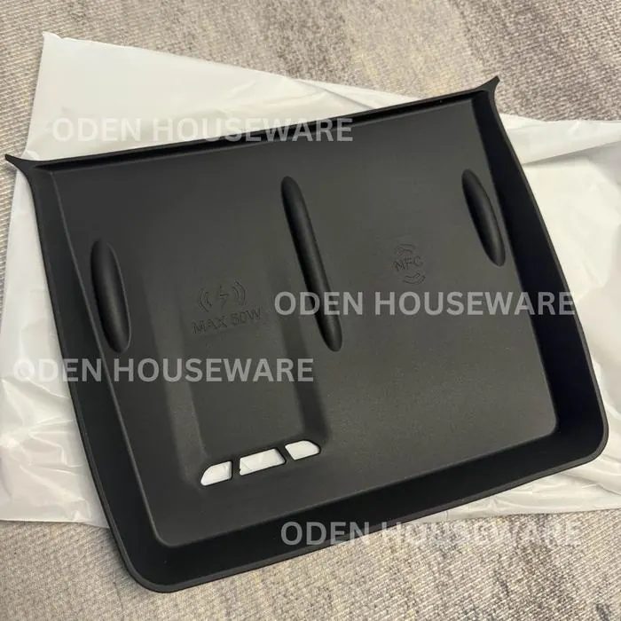 BYD SEALION 7 Wireless Charging Anti Slip Silicone Pad HITAM