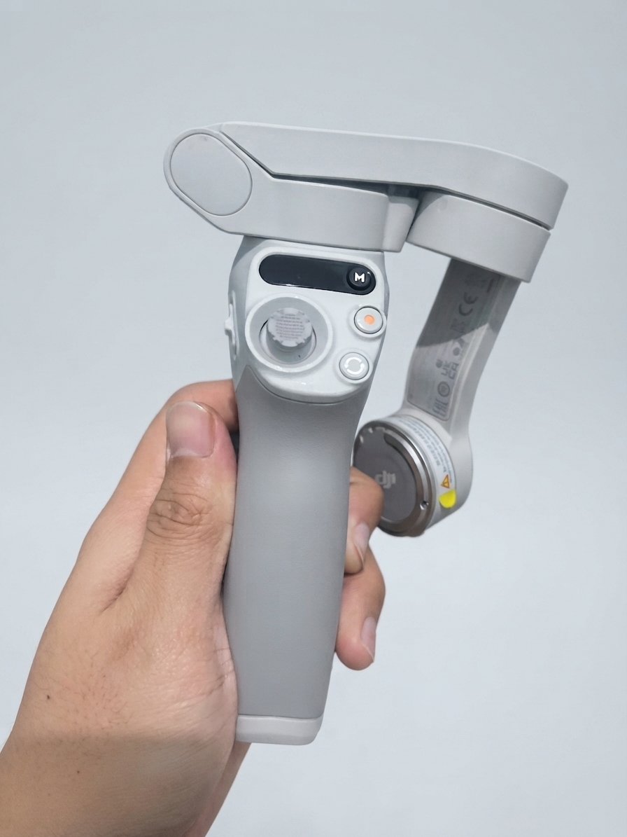 DJI Osmo Mobile 3