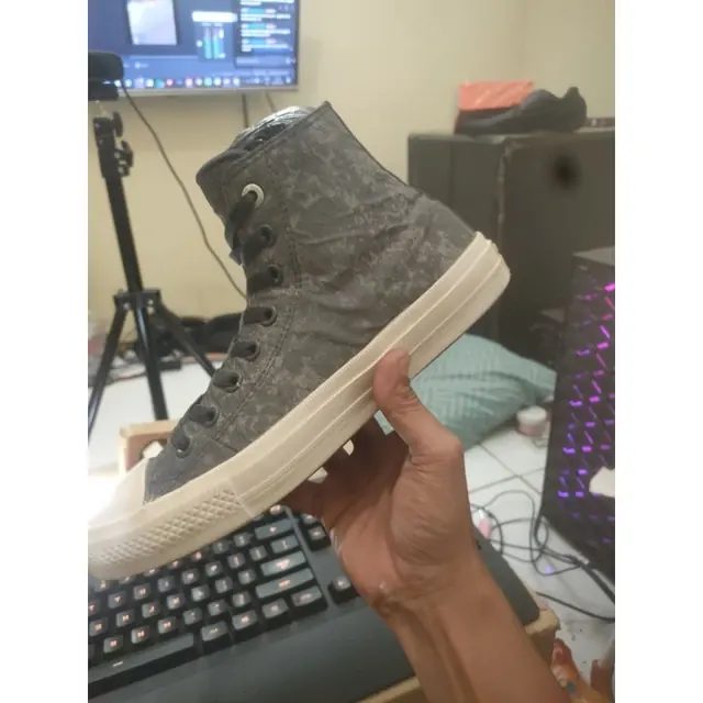 Sepatu Kasual Pria