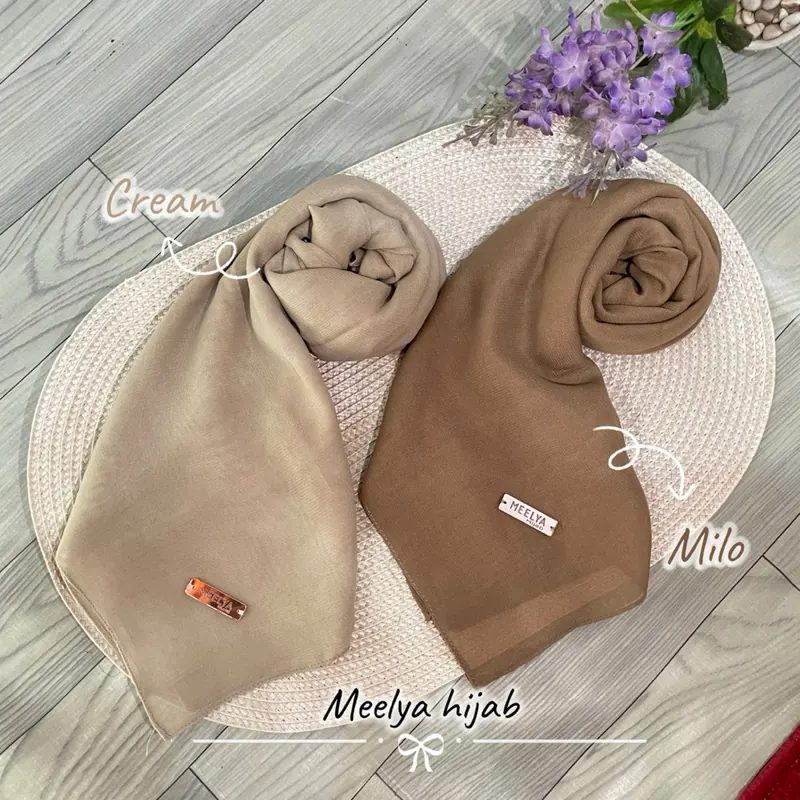 Plain Hijab Square