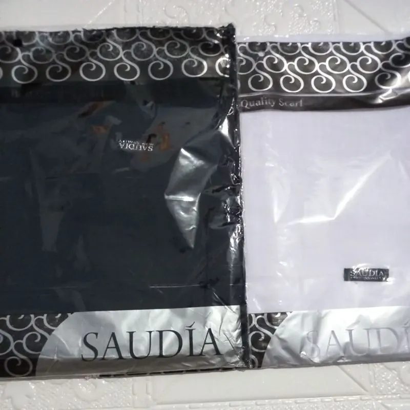 Hijab Segi Empat Saudia Rawis Katun 110x110 Cm