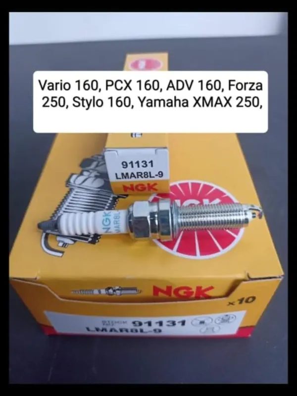 (1 PC) BUSI NGK VARIO 160, PCX 160, XMAX 250, ADV 160, FORZA 250, STYLO 160 LMAR8 panjang