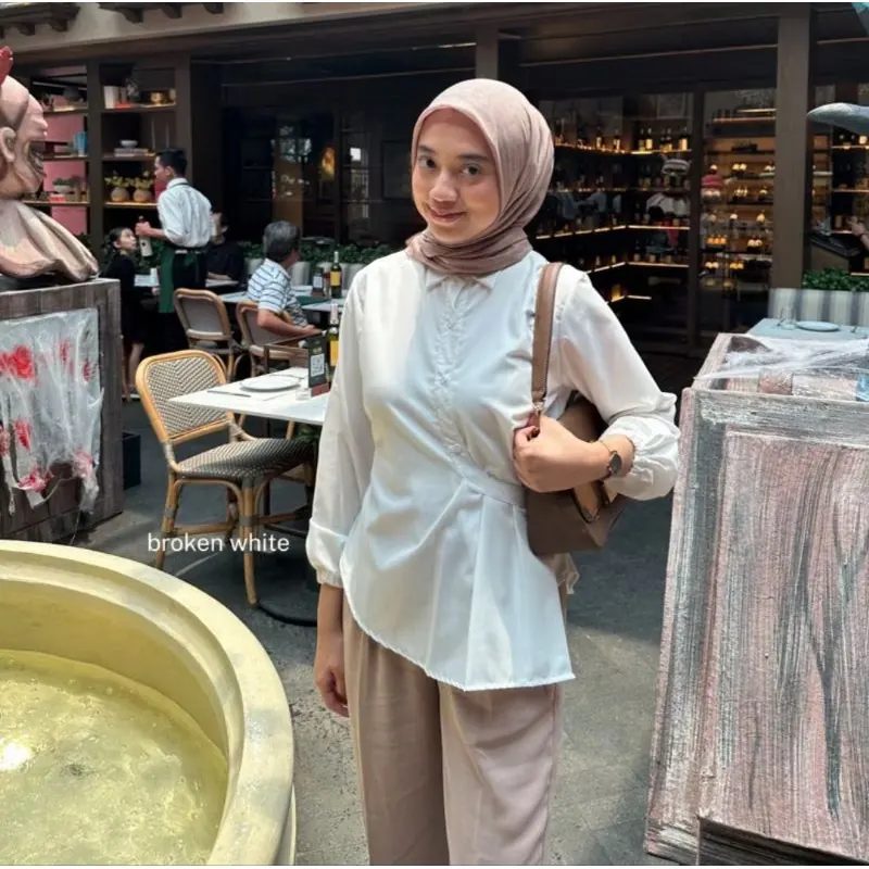 Gesha Blouse Wanita Casual Korea Import Look – Baju Atasan Kerja Kantor atau Daily Outfit