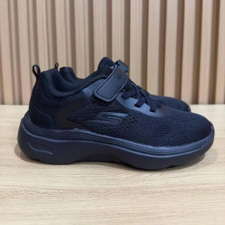 Sepatu Anak Sekolah Hitam Polos Skechers Gorun Full Black Laki-laki Perempuan