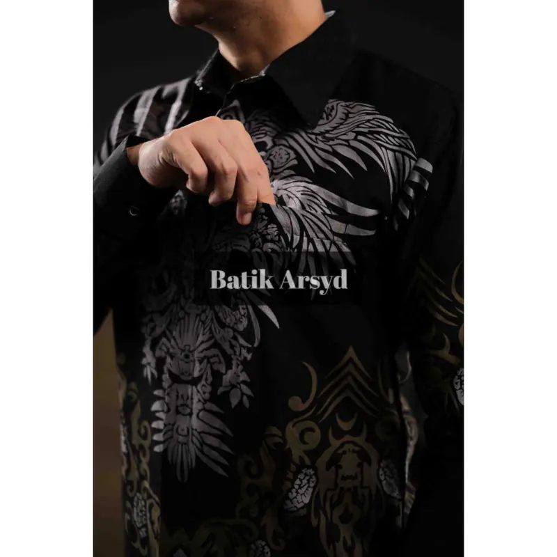ADHIKARA HITAM Kemeja Batik Pria Solo Lengan Panjang Bahan Katun Lapis Furing Adem Nyaman