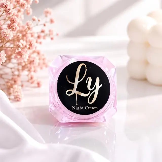 Salep Flek LBY 5gr - LY Mencerahkan Wajah, Menghilangkan Menyamarkan Bekas Jerawat